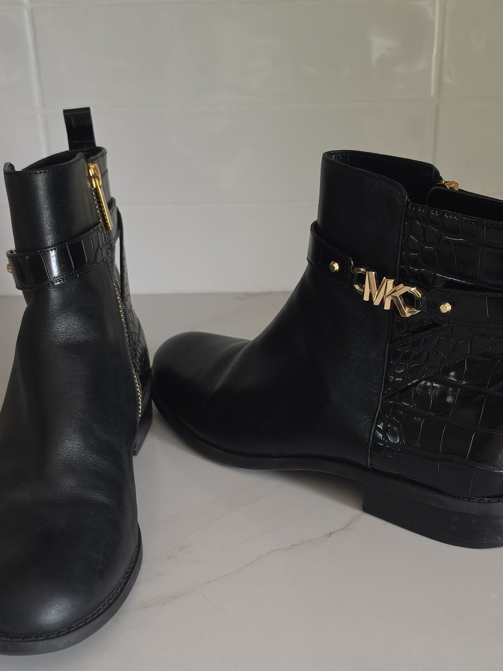 Michael Kors Black Croc Embossed Ankle Bootie Gold Logo Zip Round Toe US 9.5